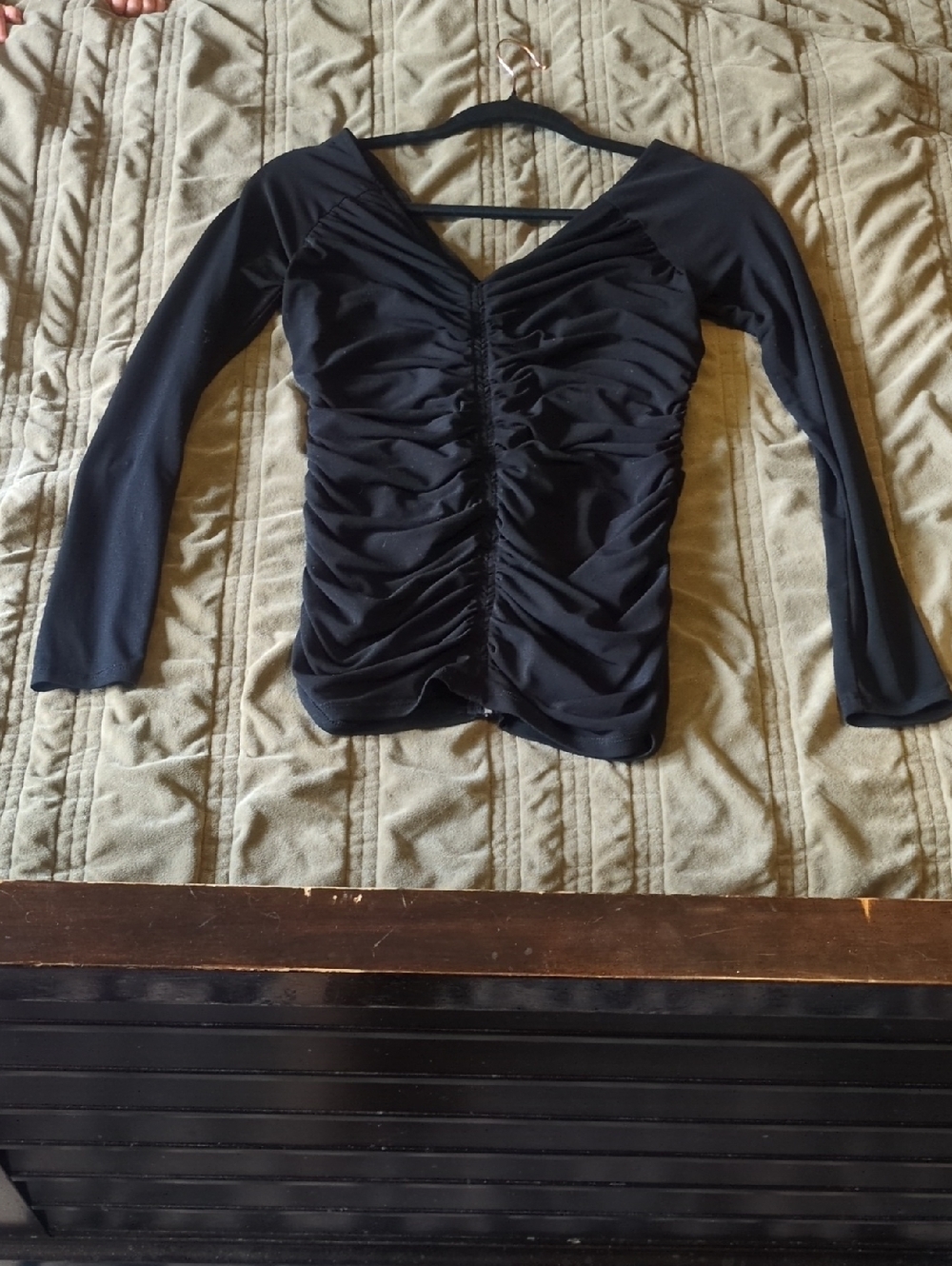 Vintage Guess Black Ruched Long-Sleeve V-Neck Top